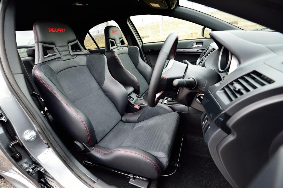  Mitsubishi Lancer Evolution X Final Edition 2015 года  (фото 19 из 30)
